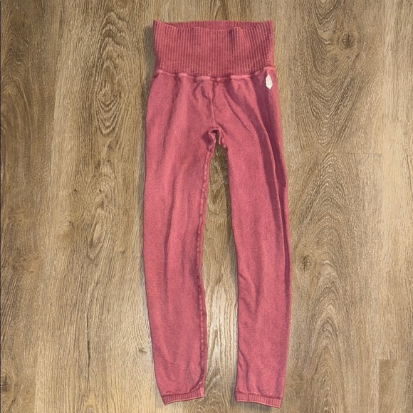Free people - Pink Leggings- size small - Picture 4 of 4